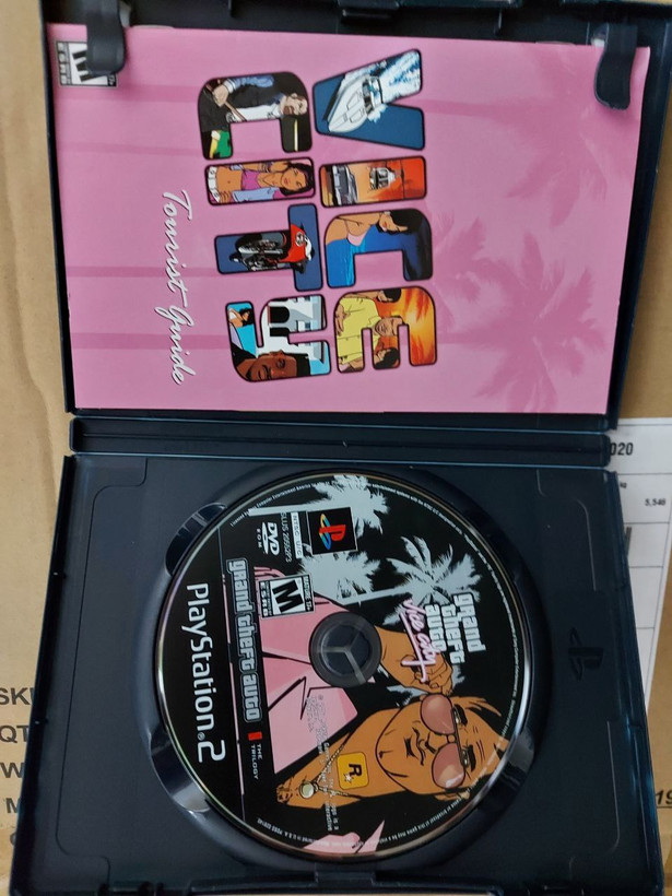 خرید بازی GTA VICE CITY برای PS2 نسخه اورجینال
