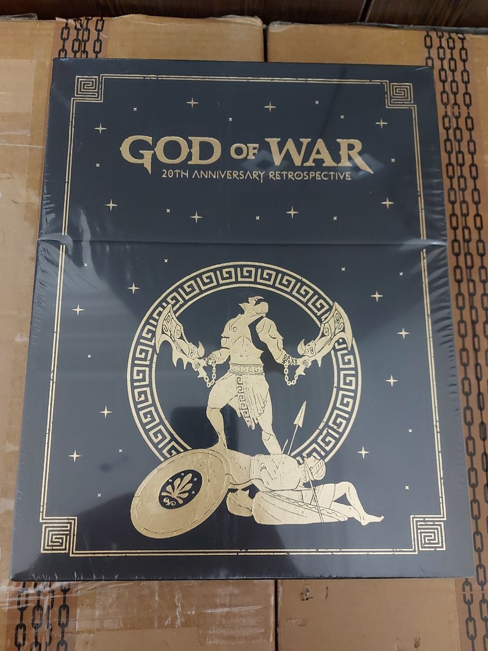 خرید ارت بوک رسمی GOD OF WAR 20TH ANNIVERSARY RETROSPECTIVE DELUX EDITION